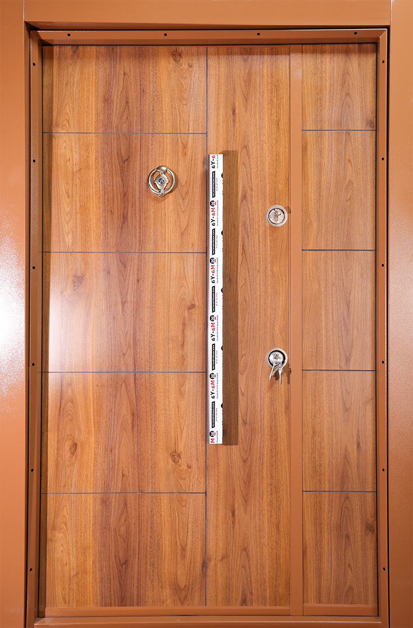 PMR 044 - ONE & HALF DOOR